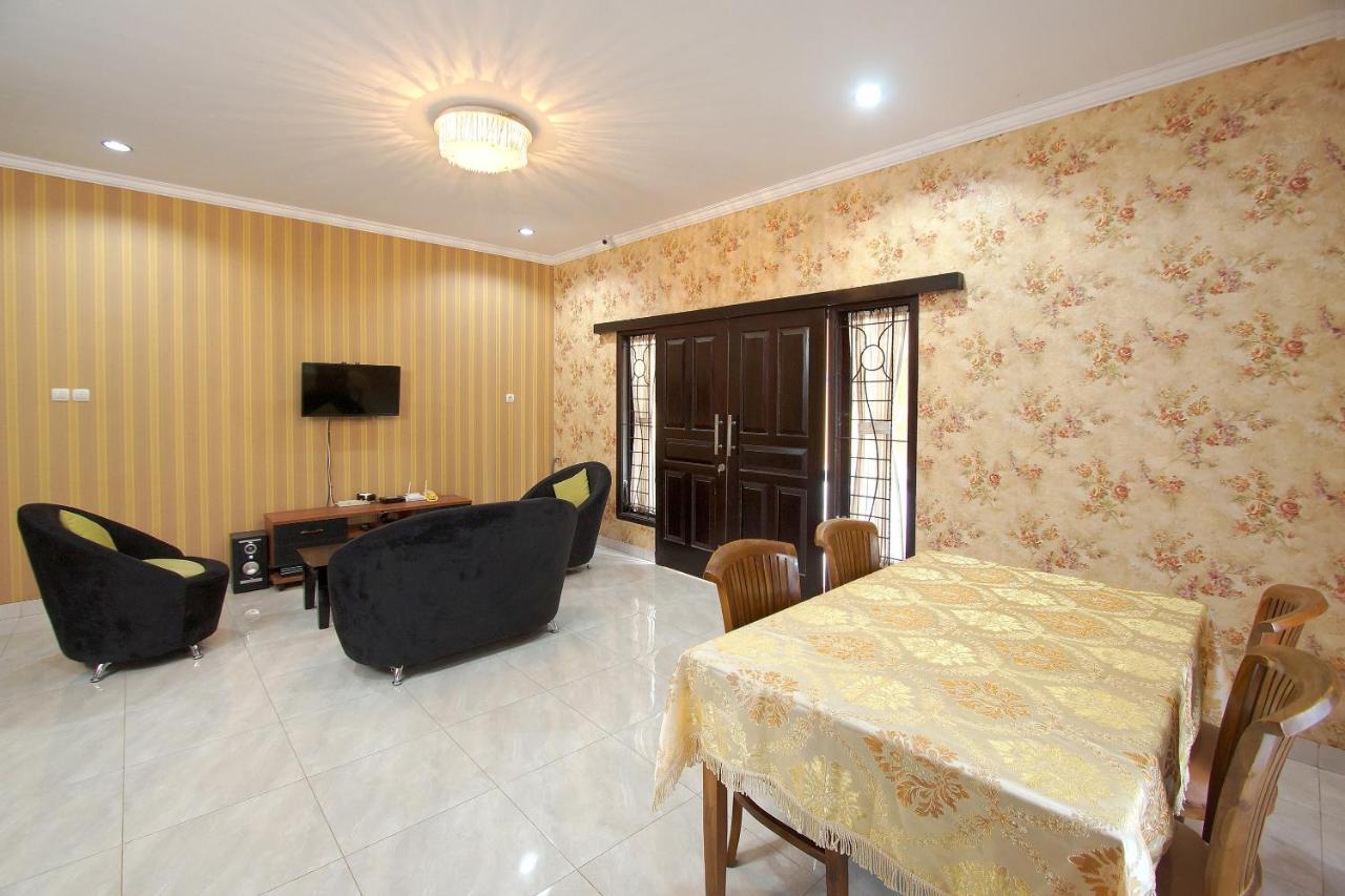 Oyo 347 Bayang Brothers Guest House Maguwo Eksteriør bilde